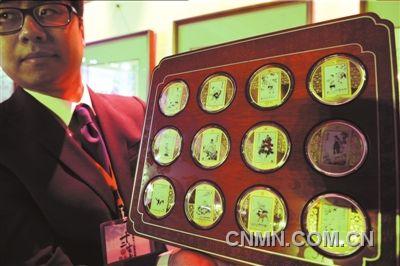 以十二生肖作品為藍本設計的貴金屬