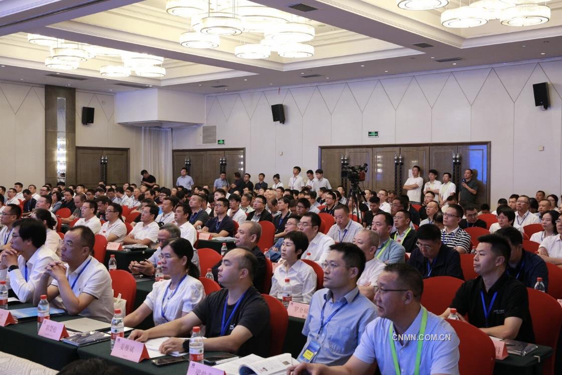 1 會(huì)場(chǎng)