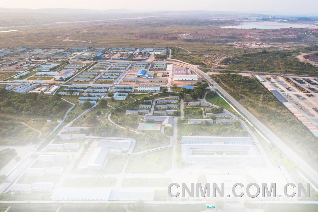 華剛礦業廠區全景