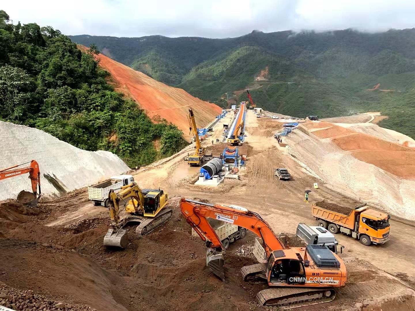 米拉多銅礦露天生產現場。