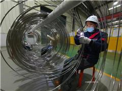 一根“蘋果絲” 百轉(zhuǎn)見匠心——洛陽核新鈦業(yè)的智造突圍